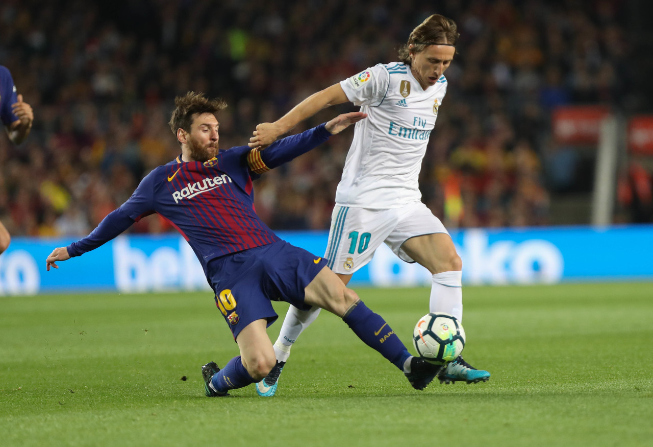 关于DK轻取BRO，Xiaohu操刀奇招英雄翻盘强强对话半决赛，技惊四座的信息